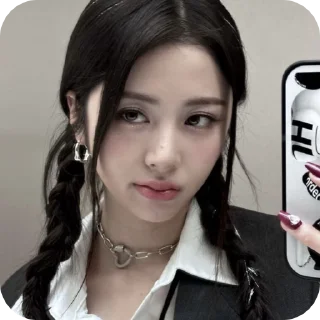 🌟 emoji Yunjin Le Sserafim - eshliqon Telegram sticker 12 of 25