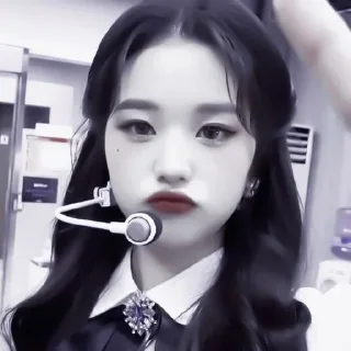 Sticker from wonyoung``♡ fr; @lomicor.