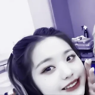 Sticker from wonyoung``♡ fr; @lomicor.