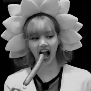 😭 emoji @lalalisa_mchd Telegram sticker 5 of 50