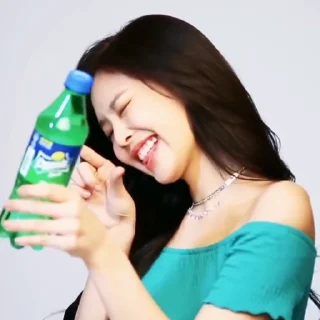 👣 emoji jennie @seomoki Telegram sticker 18 of 19