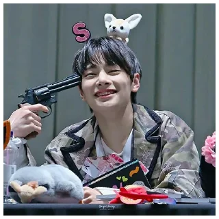😅 emoji Stray kids Telegram sticker 4 of 37