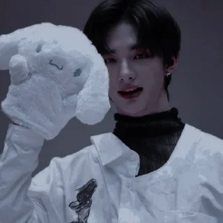 🍢 emoji hyunjin from @helpruyjin Telegram sticker 11 of 40