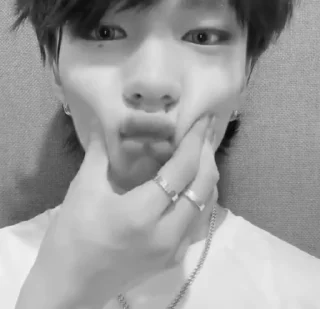 😭 emoji hyunjin random @v3rscrn @V3RSC ➡️ @Ctikerubot Telegram sticker 3 of 30