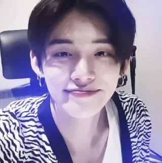 Sticker from yeonjun``♡ fr; @lomicor.