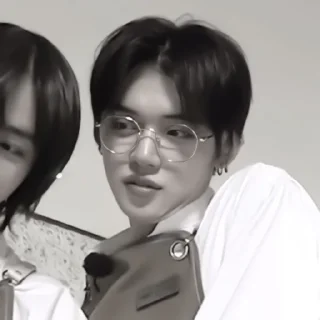 🙂 emoji Стикеры от вилла @younjuntkht Telegram sticker 12 of 19