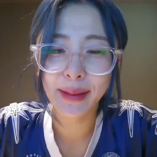 😇 emoji yunjin  @forea11 Telegram sticker 16 of 60