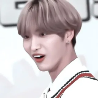 🧣 emoji [🧣]  ;; seonghwa ;; @smstickerr Telegram sticker 20 of 40