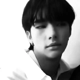 🤨 emoji @StrayKids_BW ➡️ @Ctikerubot Telegram sticker 13 of 40