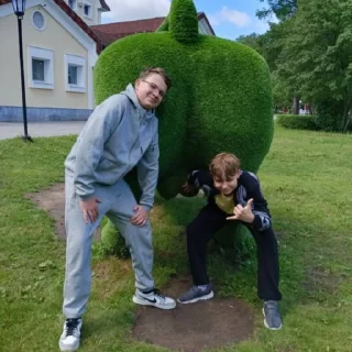😳 emoji Хилтон тим 5,идите все в холл ➡️ @Ctikerubot Telegram sticker 5 of 13
