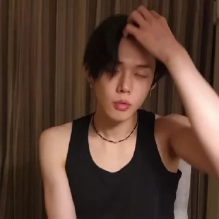 🥹 emoji yj live 260608 @YJBG13 ➡️ @Ctikerubot Telegram sticker 9 of 50