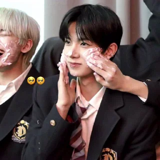 🤍 emoji Heeseung 🤍 @HateHollis Telegram sticker 6 of 45