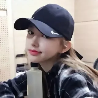 Sticker from ♡⃕  cheng xiao :: @miklhsa