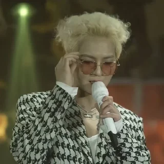 Sticker from MINO WINNER