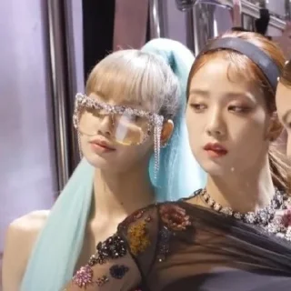 Sticker from 🦋K-pop gg 2🫐