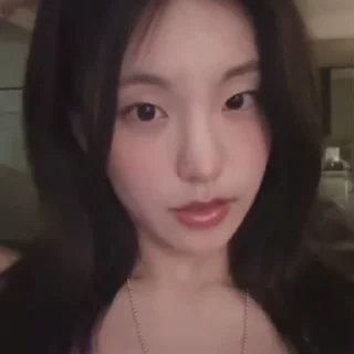 🥰 emoji yeji ' @itzystikerss Telegram sticker 13 of 30