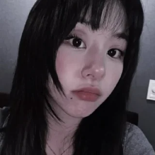 Sticker from chaeyoung by @leeiwes