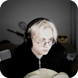 👓 emoji Дрейк Telegram sticker 21 of 23
