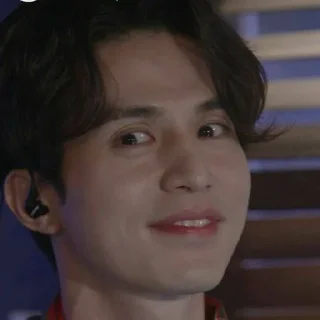 Sticker from LeeDongWookbymyatnoshokoladnoe🍧