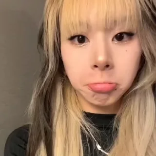 🕊 emoji chaeyoung @helptw9ce Telegram sticker 7 of 50