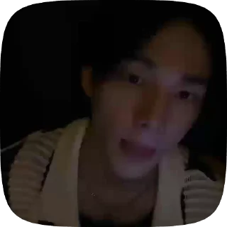 Sticker from 🙇🏻‍♀️Hyunjin