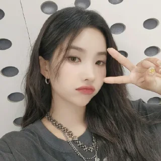 ✌️ emoji Chon Soyeon. Telegram sticker 19 of 60