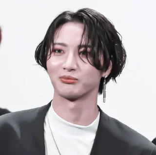 Sticker from [🧣]  ;; seonghwa ;; @smstickerr