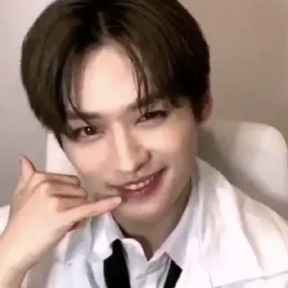 😏 emoji Lee Know Telegram sticker 16 of 35