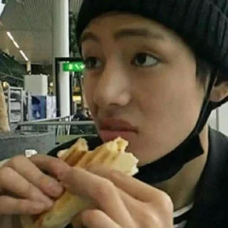😐 emoji Какие-то корейцы Telegram sticker 22 of 51
