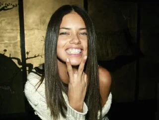 ✌️ emoji Adriana Lima Telegram sticker 11 of 25