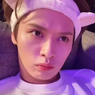 🤨 emoji жепа болит Telegram sticker 12 of 60