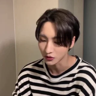 😂 emoji seonghwa fr @M1YST0CK by @offstikbot Telegram sticker 5 of 25