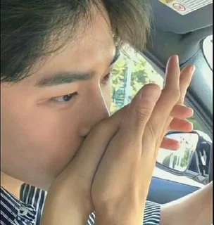 ❤️ emoji ли оппа кинни by@hyunjindrammaqueen Telegram sticker 16 of 19