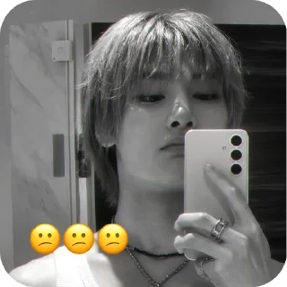 😕 emoji JEONGIN | фото из "архив по чонину" | @B13AN7 Telegram sticker 7 of 40
