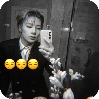 😒 emoji JEONGIN | фото из "архив по чонину" | @B13AN7 Telegram sticker 11 of 40