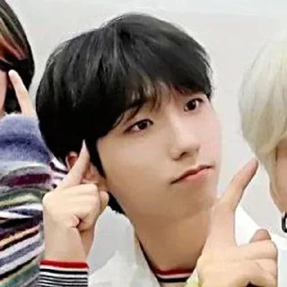 👁 emoji GunilSuperCute Telegram sticker 17 of 21