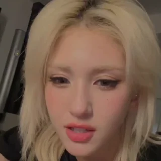 🪔 emoji SOMI @LoveLikeMes Telegram sticker 22 of 40