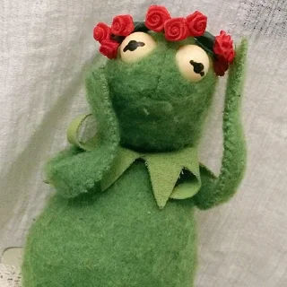 ❤️ emoji froggy Telegram sticker 7 of 99