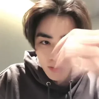 🍾 emoji xiaojun @SSICTS Telegram sticker 21 of 35