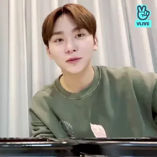 Sticker from seungkwan @SSICTS