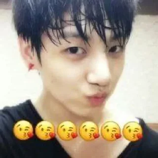 😘 emoji смешнявка от @ssskstr @pinterest_to_stickerbot Telegram sticker 9 of 80
