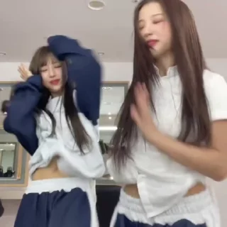 😱 emoji TikTok videos @forchloeyoung Telegram sticker 16 of 16