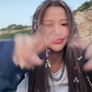 😃 emoji TikTok videos @forchloeyoung Telegram sticker 10 of 16