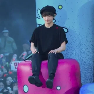 🌼 emoji ви вона фокус он Telegram sticker 12 of 120