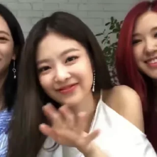 😱 emoji Jennie @seomoki Telegram sticker 5 of 15