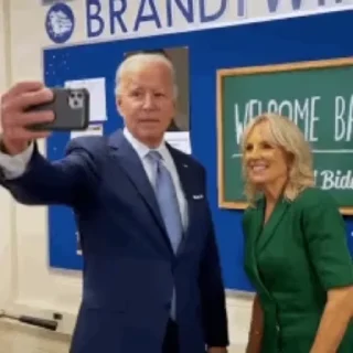 🤳 emoji Trump & Biden @stickersb2b Telegram sticker 13 of 50