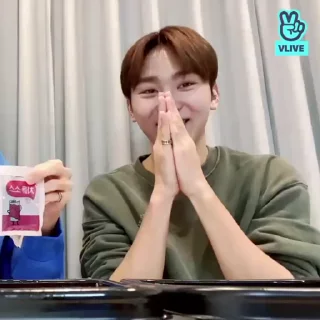 Sticker from seungkwan @SSICTS