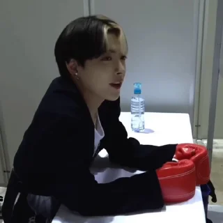 Sticker from hongjoong @ateezst