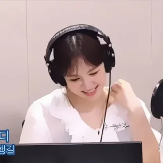 Sticker from 🎧wendy by @rayh3lp