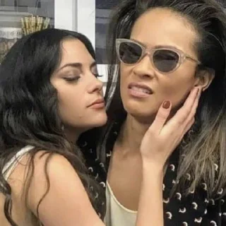 👩‍❤️‍💋‍👩 emoji Люцифер Telegram sticker 15 of 19